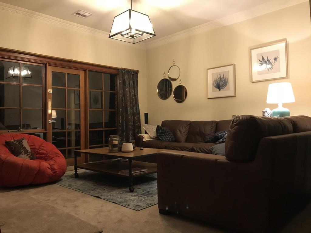 Helen'S Homestead Enfield Экстерьер фото